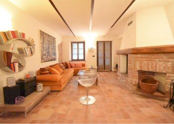 Porzione di casa Vezza d'Alba - foto 2