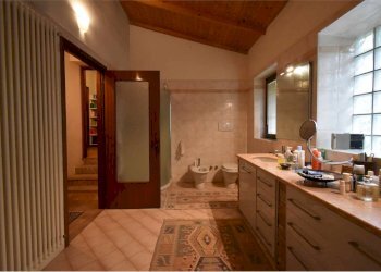 Porzione di casa Vezza d'Alba - foto 6