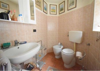 Porzione di casa Vezza d'Alba - foto 8