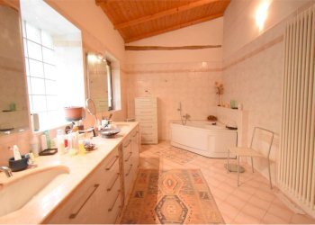 Porzione di casa Vezza d'Alba - foto 9