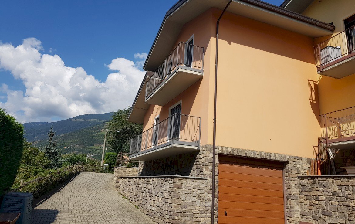 Villa Bifamiliare Aosta - foto 1