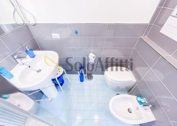 bagno 2 - Piazza delle Medaglie D'Oro, Napoli - photo 8