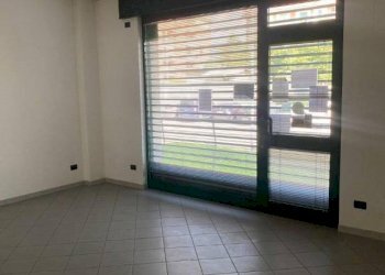 Ufficio - Attività Commerciale via Vecchia di Buriasco, Pinerolo - foto 2