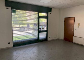 Ufficio - Attività Commerciale via Vecchia di Buriasco, Pinerolo - foto 3