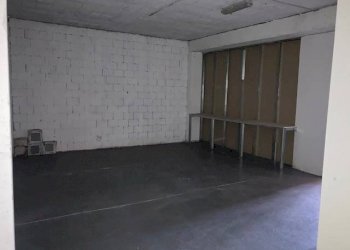 MAGAZZINO - Attività Commerciale via Vecchia di Buriasco, Pinerolo - foto 14