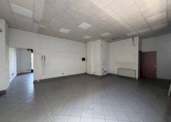 Ufficio - Commercial Activity via Vecchia di Buriasco, Pinerolo - photo 7