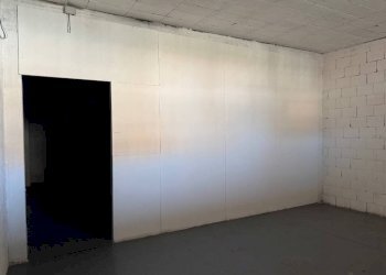 Magazzino - Commercial Activity via Vecchia di Buriasco, Pinerolo - photo 17