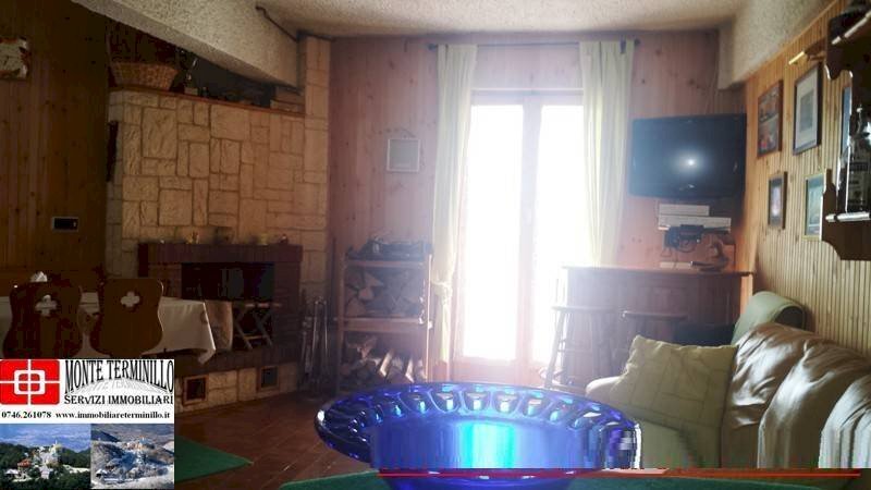 Salone - Four-room apartment via dell'Anello, Rieti - photo 1