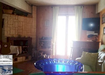 Salone - Quadrilocale via dell'Anello, Rieti - foto 1