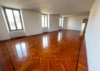 soggiorno - Quadrilocale Passaggio Roberto Bruni, Bergamo - foto 1