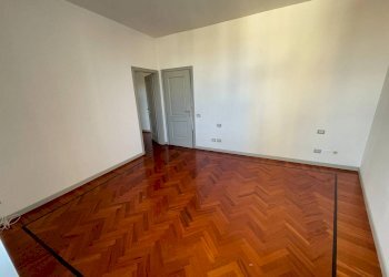 Camera da letto - Quadrilocale Passaggio Roberto Bruni, Bergamo - foto 12