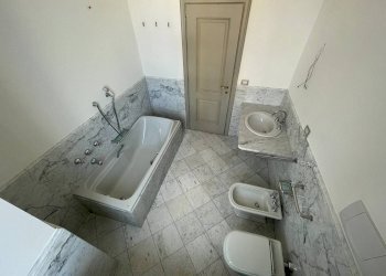 bagno - Quadrilocale Passaggio Roberto Bruni, Bergamo - foto 13