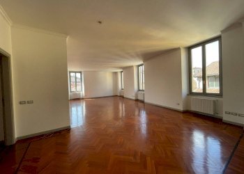 soggiorno - Quadrilocale Passaggio Roberto Bruni, Bergamo - foto 19