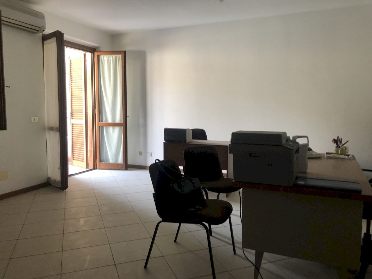 IMG-8143.jpg - Ufficio Montignoso - foto 2