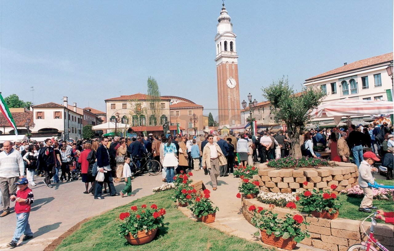 Mirano.in.fiore.jpg - Commercial Premises Mirano - photo 1