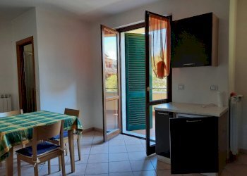 8.jpg - Three-room apartment Sarzana - photo 7