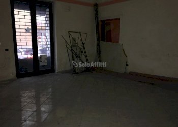 IMG_2791.JPG - Locale Commerciale Via Don Giovanni  Bosco, Caserta - foto 1