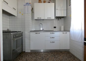 CUCINA A VISTA.JPG - Appartamento Salita di Pino Sottano 2, Genova - foto 3