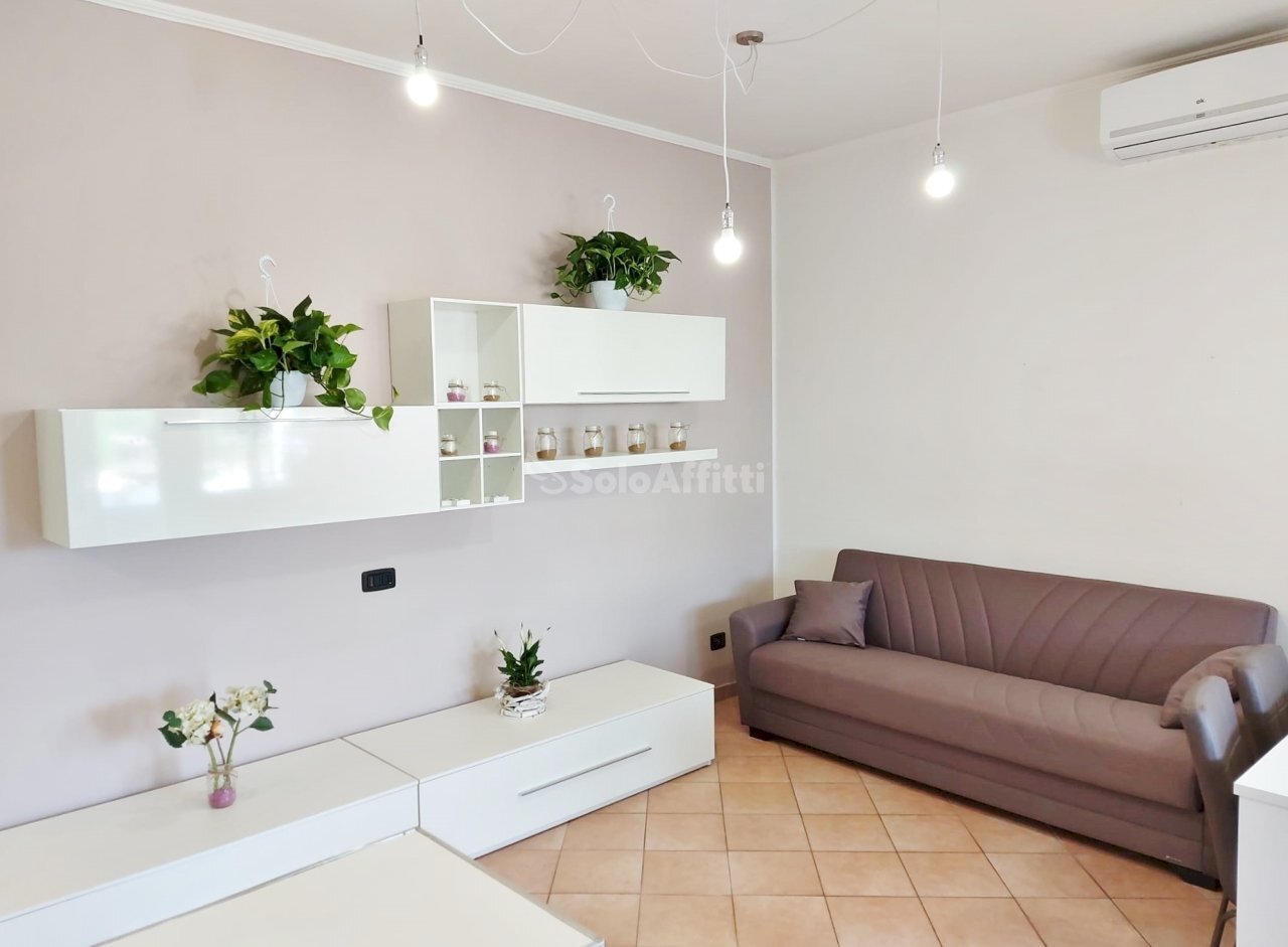 Fiumicino, Isola Sacra - trilocale arredato con te - Three-room apartment Via Passo Buole, Fiumicino - photo 1