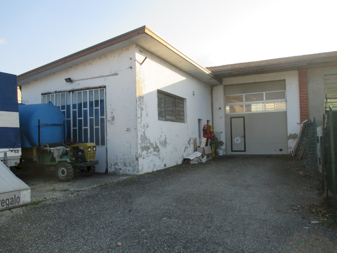 Capannone Travo - foto 1