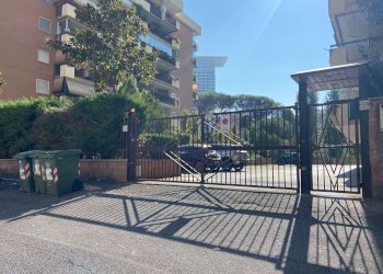 POSTI AUTO - Parking space viale della Grande Muraglia, Roma - photo 3