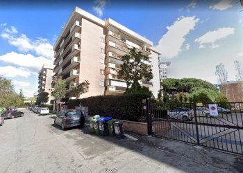 POSTI AUTO - Parking space viale della Grande Muraglia, Roma - photo 7