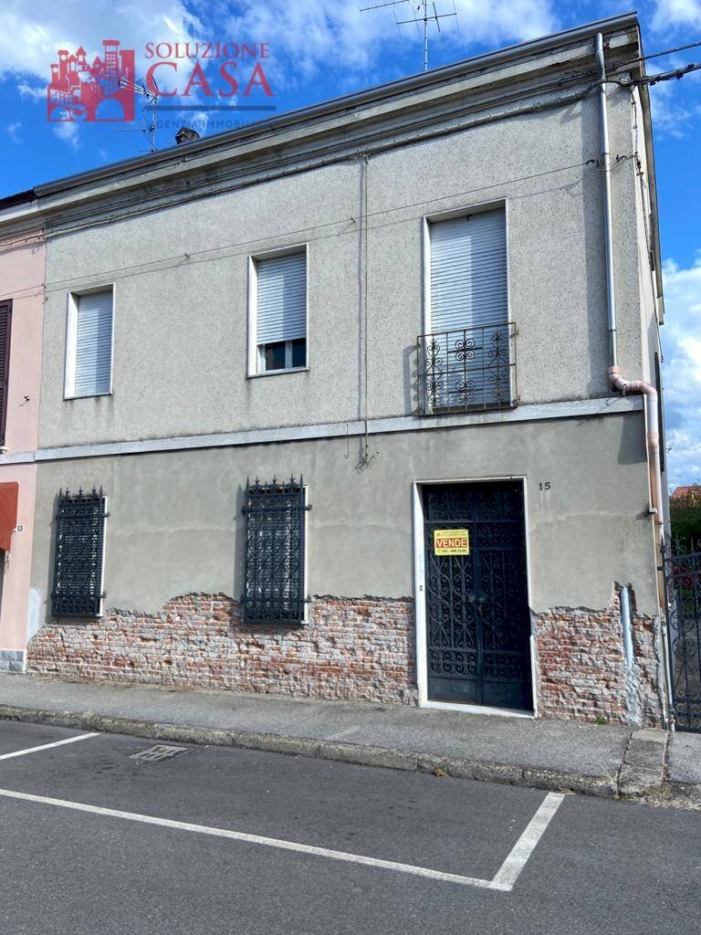 Independent house Bondeno - photo 1