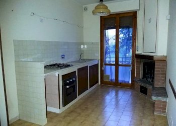 02.jpg - Appartamento Via Di Vittorio, Castiglione del Lago - foto 2