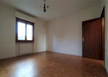 10.jpg - Appartamento Via Di Vittorio, Castiglione del Lago - foto 11