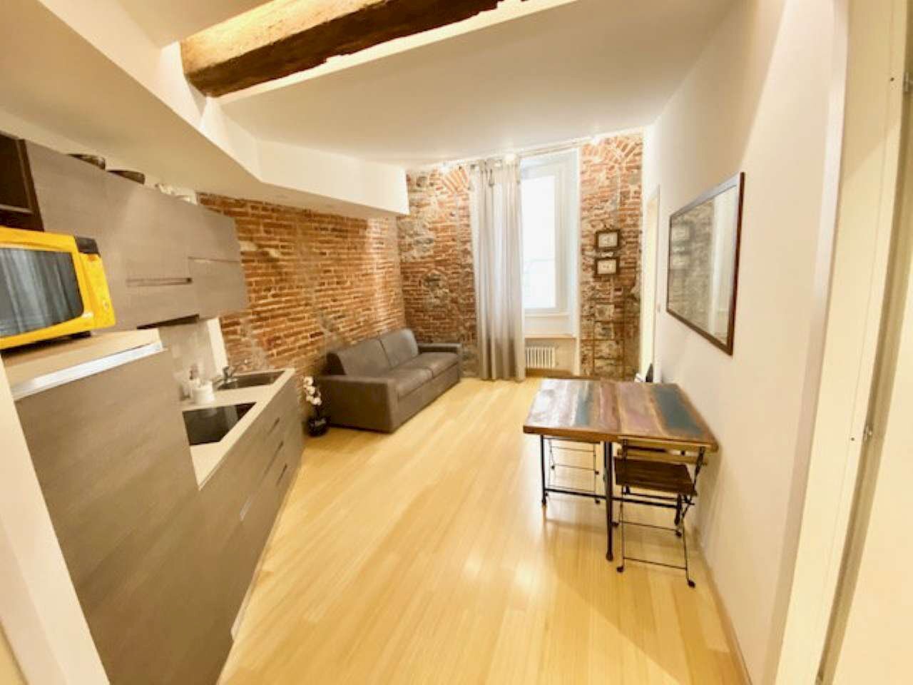 APPARTAMENTO AFFITTO ARREDATO CENTRO STORICO VIA G - Three-room apartment vico AL TROGOLETTO, Genova (neighborhood Centro Storico) - photo 3