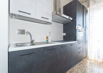 cucina - Quadrilocale vicolo Fucina, 5, Verzuolo - foto 6