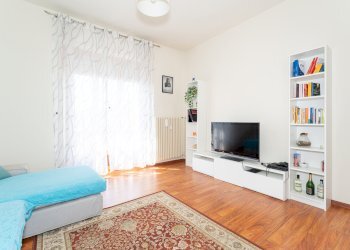 salotto - Quadrilocale vicolo Fucina, 5, Verzuolo - foto 1