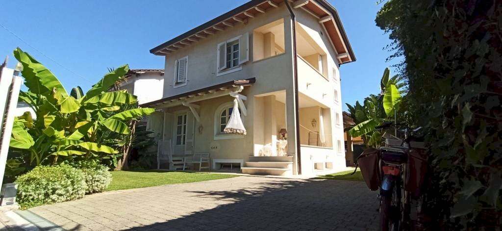 Giardino - Villa via Terreni Pacchiani, Forte dei Marmi - foto 3