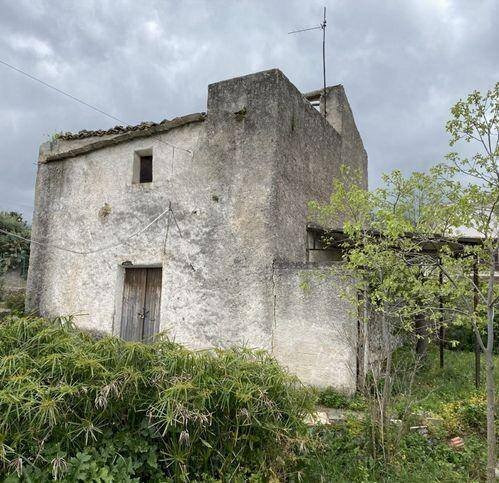 Rustic via Don Luigi Sturzo, Carini - photo 1