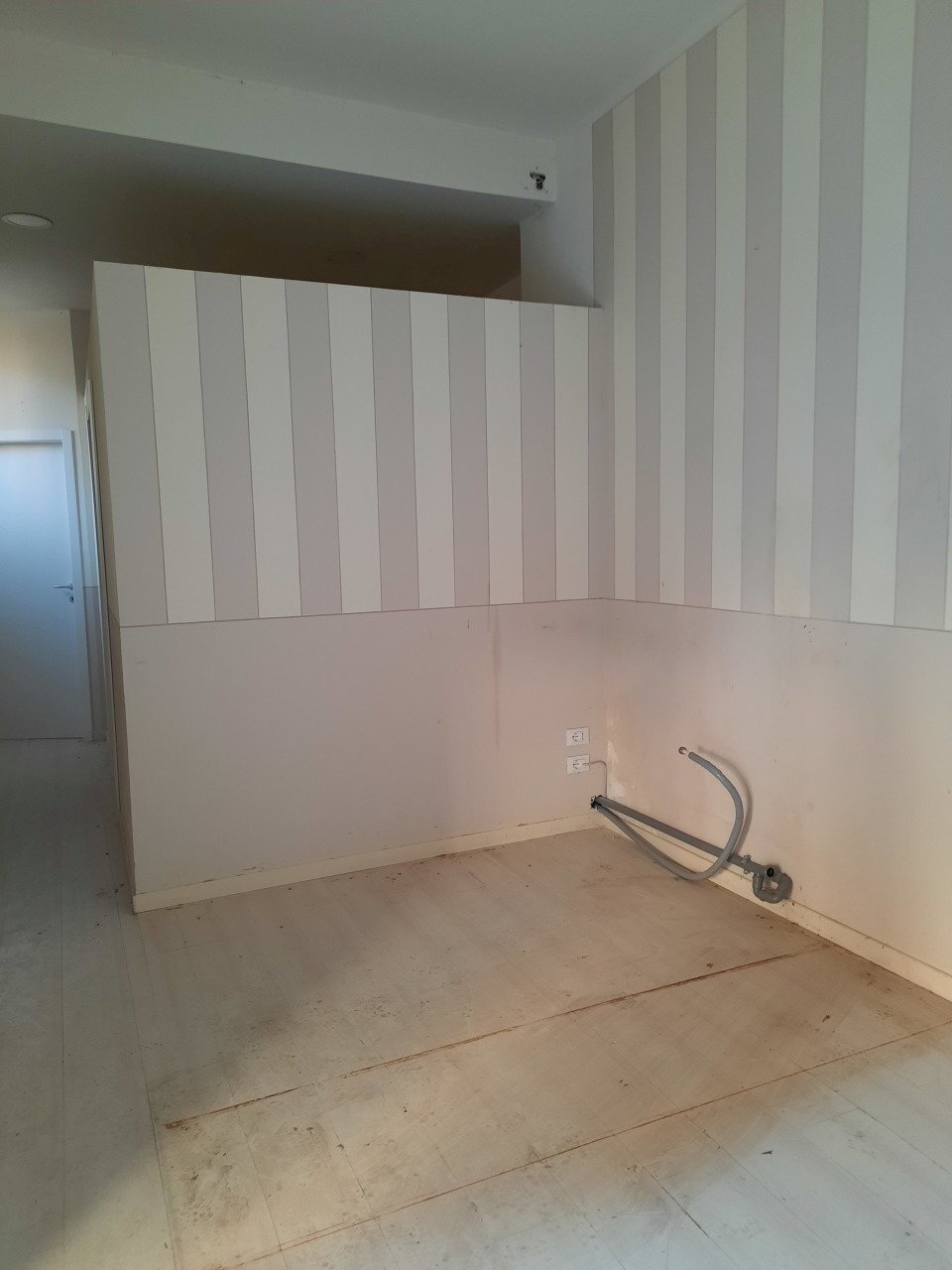 20211001_111756.jpg - Locale Commerciale piazza san michele, Lucca - foto 2