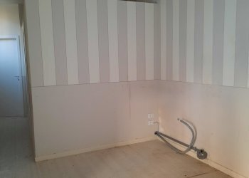 20211001_111756.jpg - Locale Commerciale piazza san michele, Lucca - foto 2