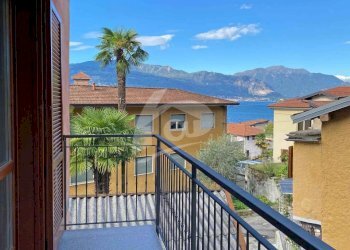 balcone.jpg - Bilocale Via Canton di Corte 27, Laveno-Mombello - foto 1