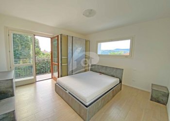 camera-da-letto.jpg - Bilocale Via Canton di Corte 27, Laveno-Mombello - foto 6