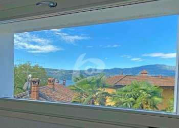 finestra-camera-da-letto.jpg - Bilocale Via Canton di Corte 27, Laveno-Mombello - foto 10