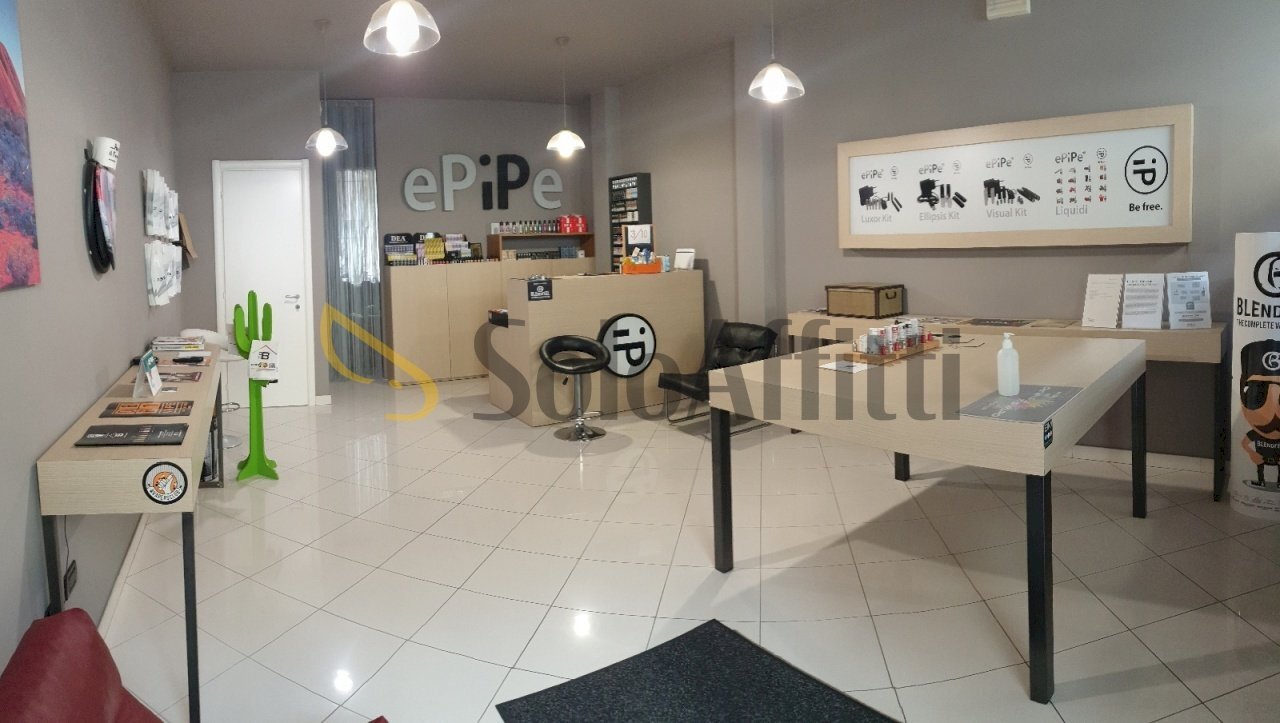 20211012_112318_resized.jpg - Commercial Premises Via Benedetti 13, Legnago - photo 1