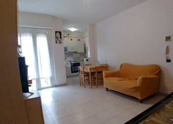 03.jpg - Appartamento Via Antonio Gramsci 33, Luni - foto 4