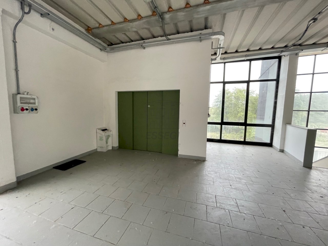 capannone in vendita a Lucca (3).jpg - Locale Commerciale Lucca - foto 3