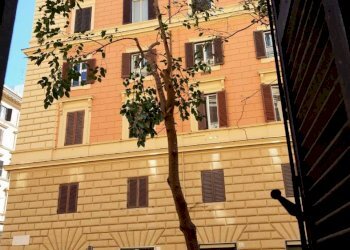 FACCIATA - Magazzino via dei Gracchi, Roma - foto 13