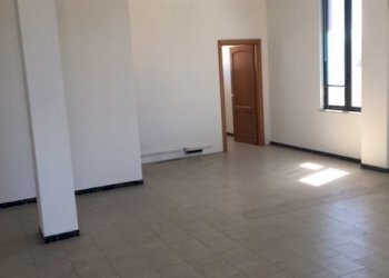 IMG-20211007-WA0007.jpg - Ufficio Via Variante Aurelia 96, Sarzana - foto 4