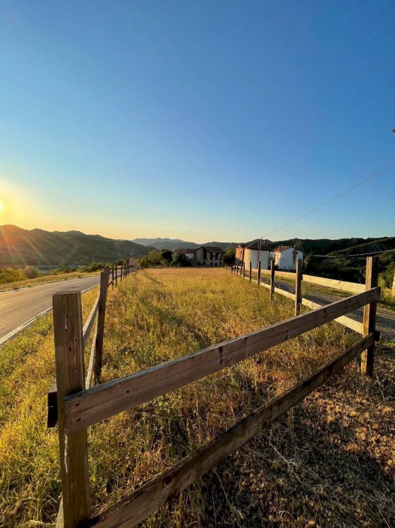 POSIZIONE PANORAMICA NON ISOLATA - Terreno agricolo Frazione Remeneglia, Fabbrica Curone - foto 3