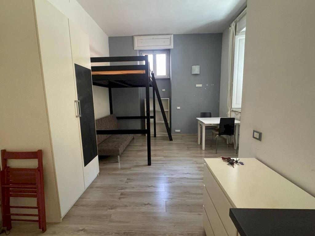 Stanza arredata - One-room apartment via Agri, 6, Roma - photo 3