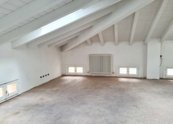 3194.jpg - Quadrilocale Reggio nell'Emilia - foto 6
