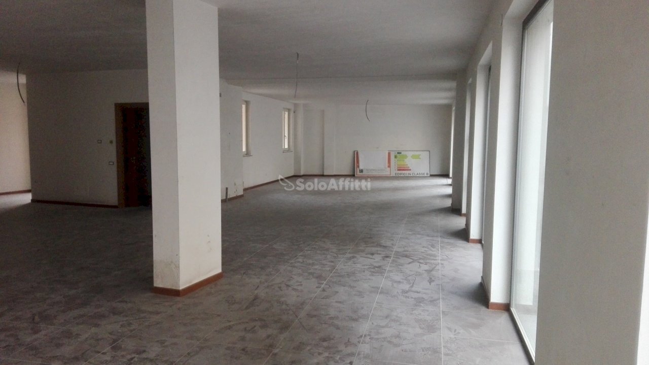 IMG_20161213_091947.jpg - Commercial Premises Giuditta Pasta 16, Saronno - photo 3