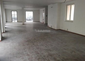 IMG_20161213_092114.jpg - Locale Commerciale Giuditta Pasta 16, Saronno - foto 10