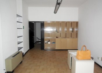 affitto_capannone_carrara_99093705585879721.jpg - Locale Commerciale Viale G. Puccini, Lucca - foto 3